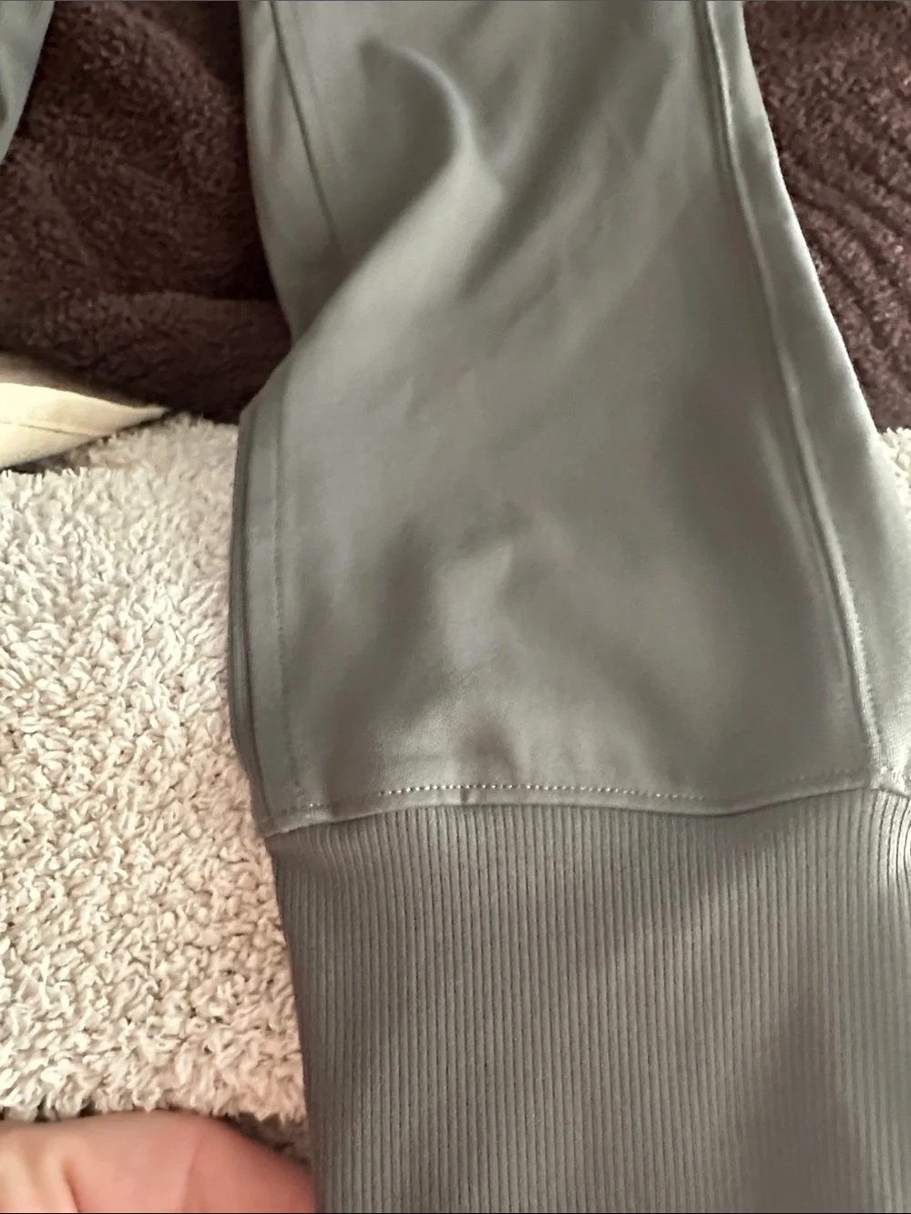 Athleta olive XS Brooklyn joggers. EUC - Picture 4 of 7